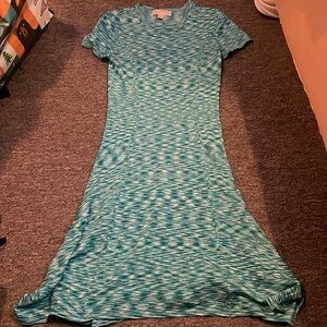 Gorgeous EUC Michael Kors maxi dress with flair! Sz sm